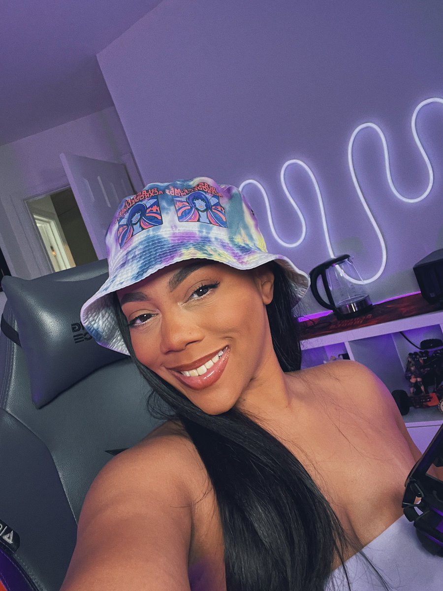 🫶🏽 twitch.tv/tommiimichelle