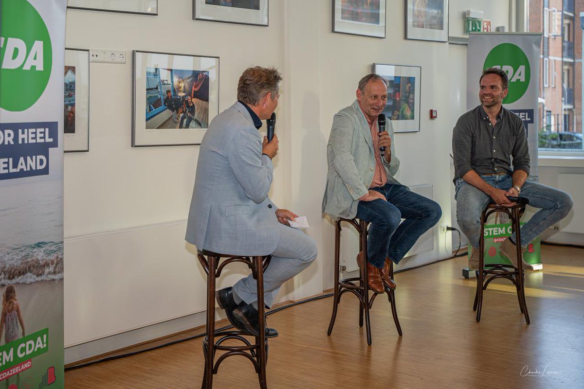 Mooie avond van <a href="/CDA_Zeeland/">CDA Zeeland</a>. Over de situatie in de wereld, oorlogen, vrede, weerbaarheid, defensie, de NAVO-top enz.

Met <a href="/DerkBoswijk/">Derk Boswijk</a> en generaal Mart de Kruif. Te gast bij Damen Naval. Genoeg om te bespreken. Veel vragen. Net zo veel duidelijke antwoorden. 

#CDA #Zeeland