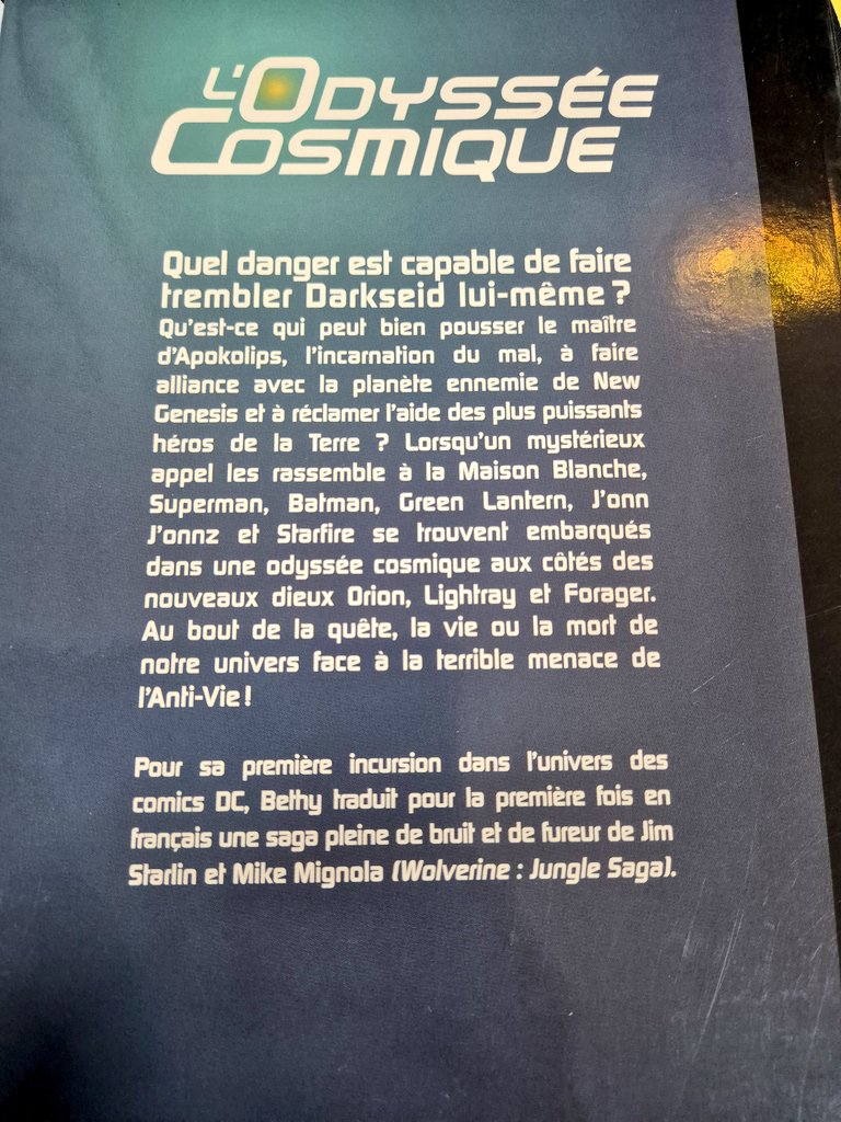 CONCOURS #DCCOMICS   
Avec un album mythique pour une fois en français : cosmic odyssey de starlin et mignola !
Il faut être abonné et retweeter pour participer au tirage au sort
Resultat dimanche prochain
Envoi à mes frais uniquement france métropolitaine
Bonne chance