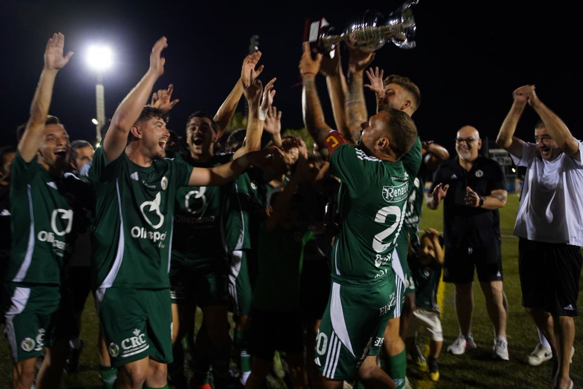 FFRM (@ffrm_es) on Twitter photo ๐ 90' | ยกFINAAAAL! ยกยกLos chicos de <a href="/UDLosGarres/">UD Los Garres</a> son ๐๐๐ ๐ฃ๐๐ข๐ก๐๐ฆ ๐๐ ๐๐ #SupercopaFFRM ๐!! ยกENHORABUEEEEENA ๐ซ!
๐ Los Garres se ha impuesto 2-0 al <a href="/CDMediterraneo/">Club Deportivo Mediterrรกneo</a> en la final disputada en el Estadio 'Josรฉ Kubala' de Alhama.
๐ซ Con este triunfo, Los Garres consigue ๐ 90' | ยกFINAAAAL! ยกยกLos chicos de <a href="/UDLosGarres/">UD Los Garres</a> son ๐๐๐ ๐ฃ๐๐ข๐ก๐๐ฆ ๐๐ ๐๐ #SupercopaFFRM ๐!! ยกENHORABUEEEEENA ๐ซ!
๐ Los Garres se ha impuesto 2-0 al <a href="/CDMediterraneo/">Club Deportivo Mediterrรกneo</a> en la final disputada en el Estadio 'Josรฉ Kubala' de Alhama.
๐ซ Con este triunfo, Los Garres consigue