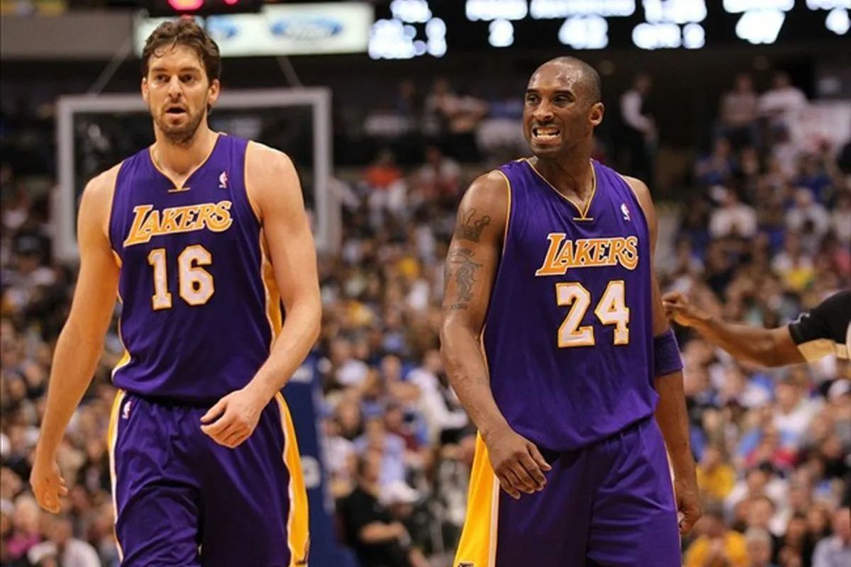 “If you’re going to be a leader, You’re not going to please everybody. You've got to hold people accountable, even if you have that moment of being uncomfortable.” (Kobe Bryant)