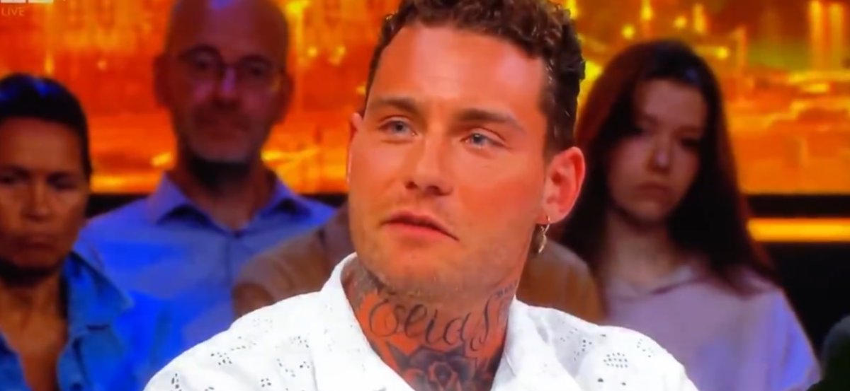 Douwe Bob:

“Ik word door de leider van de VVD voor Jodenhater uitgemaakt. Nu word ik met de dood bedreigd. Dit is gevaarlijk” 

Chapeau Dilan, top werk geleverd! 

#renze