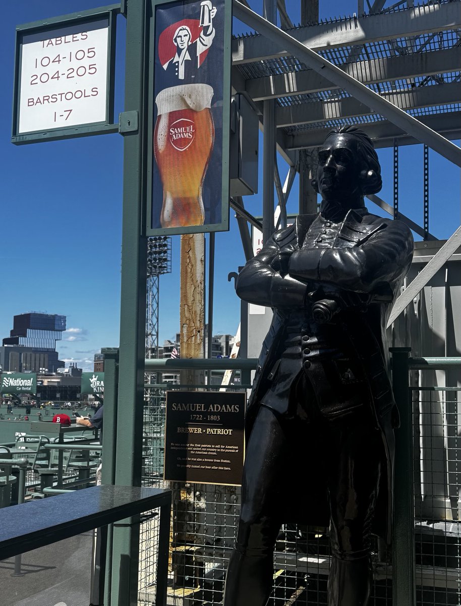 winelib_jim's tweet image. Summer with Sam at Fenway Park