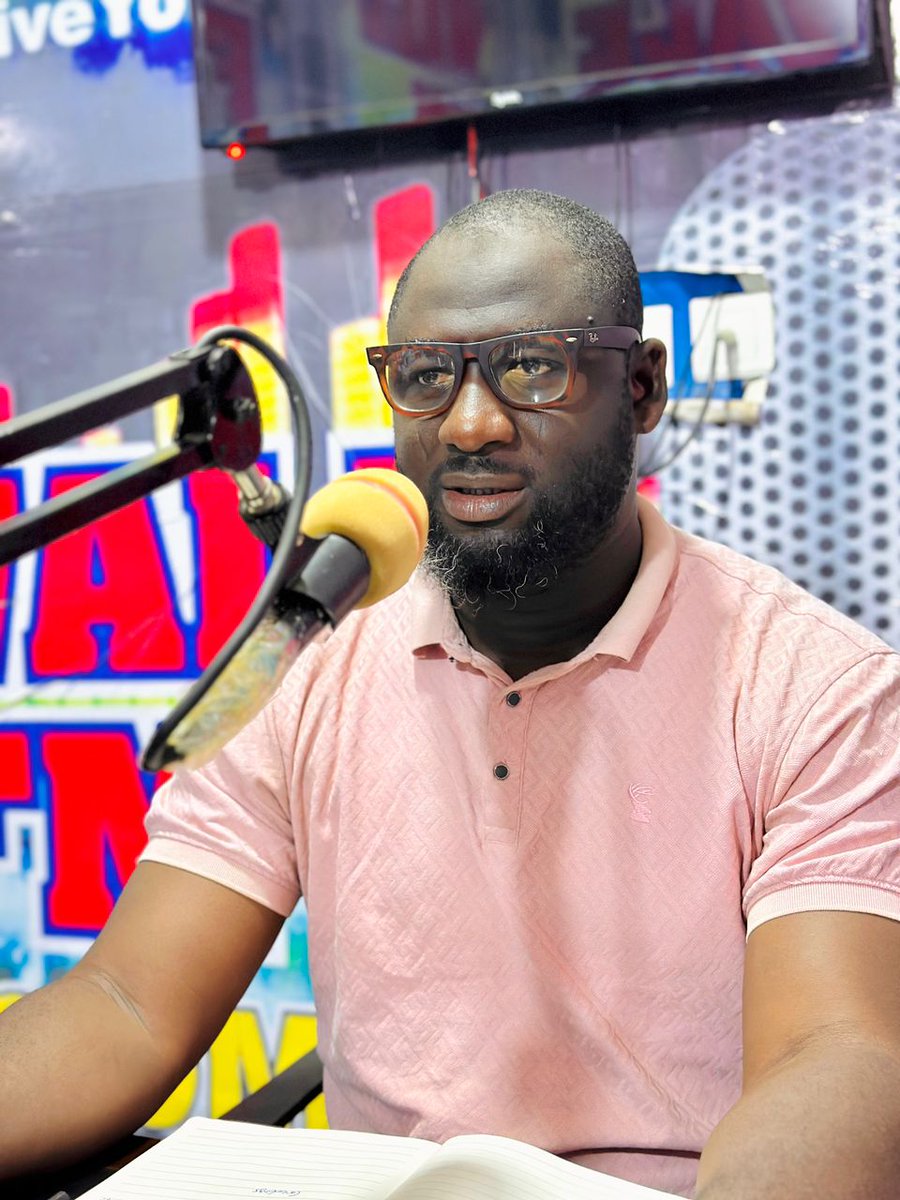 Happy birthday to my director. May your new age bring joy,good health, wealth and growth.