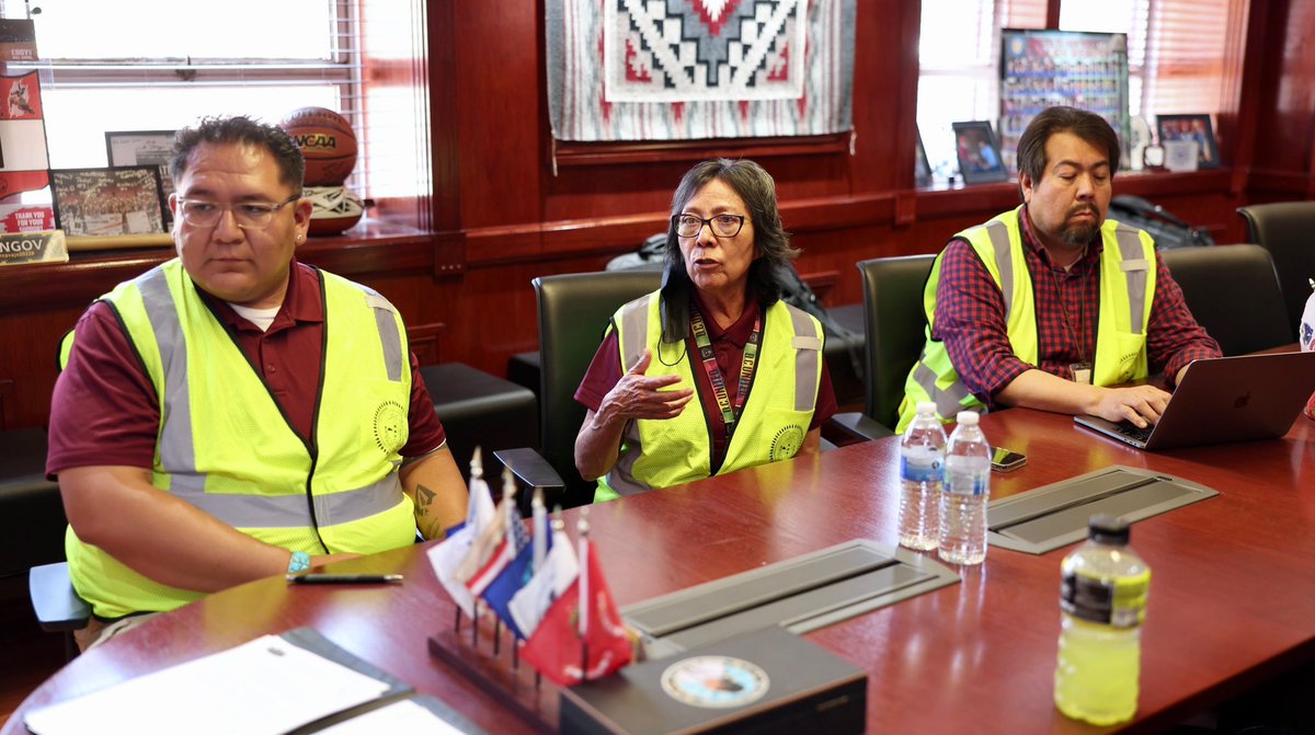 𝗡𝗮𝘃𝗮𝗷𝗼 𝗡𝗮𝘁𝗶𝗼𝗻 𝗗𝗲𝗰𝗹𝗮𝗿𝗲𝘀 𝗦𝘁𝗮𝘁𝗲 𝗼𝗳 𝗘𝗺𝗲𝗿𝗴𝗲𝗻𝗰𝘆 𝗮𝘀 𝗢𝗮𝗸 𝗥𝗶𝗱𝗴𝗲 𝗙𝗶𝗿𝗲 𝗚𝗿𝗼𝘄𝘀, 𝗣𝗿𝗲𝘀𝗶𝗱𝗲𝗻𝘁 𝗡𝘆𝗴𝗿𝗲𝗻 𝗦𝗶𝗴𝗻𝘀 𝗘𝘅𝗲𝗰𝘂𝘁𝗶𝘃𝗲 𝗢𝗿𝗱𝗲𝗿 𝗳𝗼𝗿 𝗦𝘁𝗮𝗴𝗲 𝟮 𝗥𝗲𝘀𝘁𝗿𝗶𝗰𝘁𝗶𝗼𝗻𝘀

WINDOW ROCK - The Navajo Nation