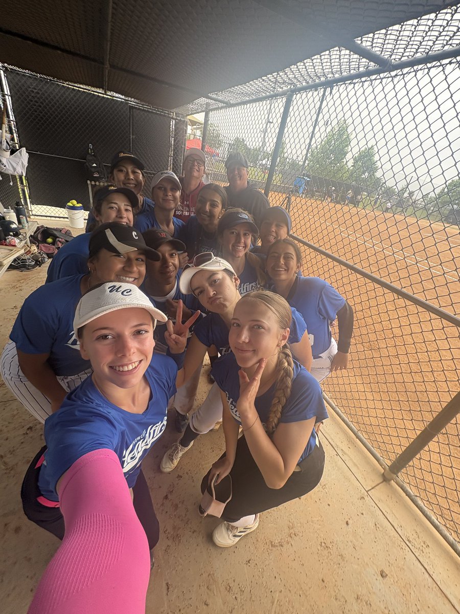 Same doors, 1 year later. Can’t believe this is my last year going to the Headfirst camp. I had so much fun and am so grateful for the opportunity to go again this year. Thank you so much <a href="/HeadfirstHRoll/">Headfirst Showcase</a> and go Team 6!!