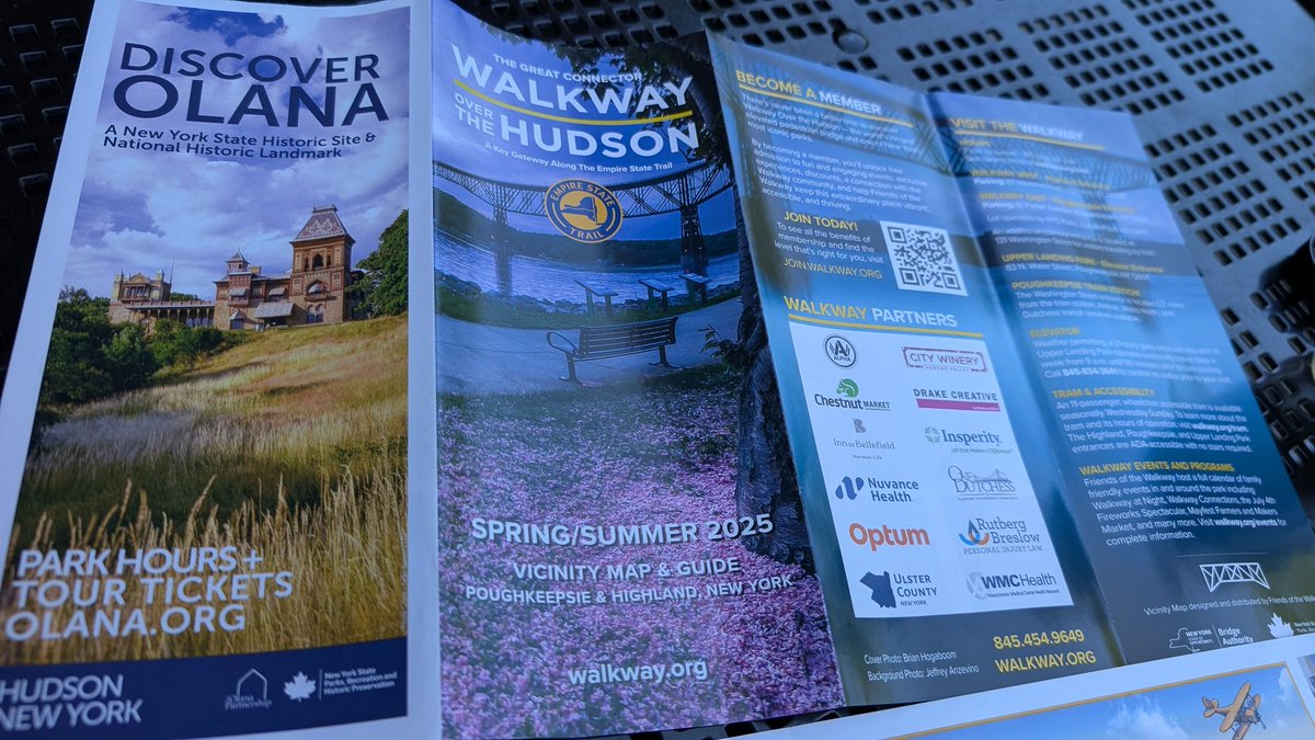 週日外出走走，來到哈德遜河邊(Hudson River）。July 4th 可以在大橋上近距離觀看慶祝國慶煙火。