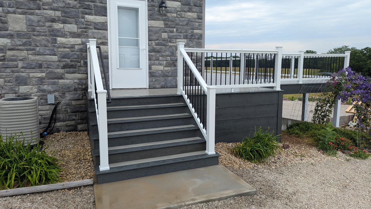 Outdoor_Graber's tweet photo. 👏 Big shoutout to our crew for crushing this one!👇

🛠️ Two custom decks + a ramp built with precision, pride &amp; serious skill! From planning to finish, the craftsmanship shows. 💪

🏡Ready for your dream deck? We’re just a call away! 📞

 #DeckBuild #SkilledCrew #ProudOfOurTeam https://t.co/dhIsHsbSvV
