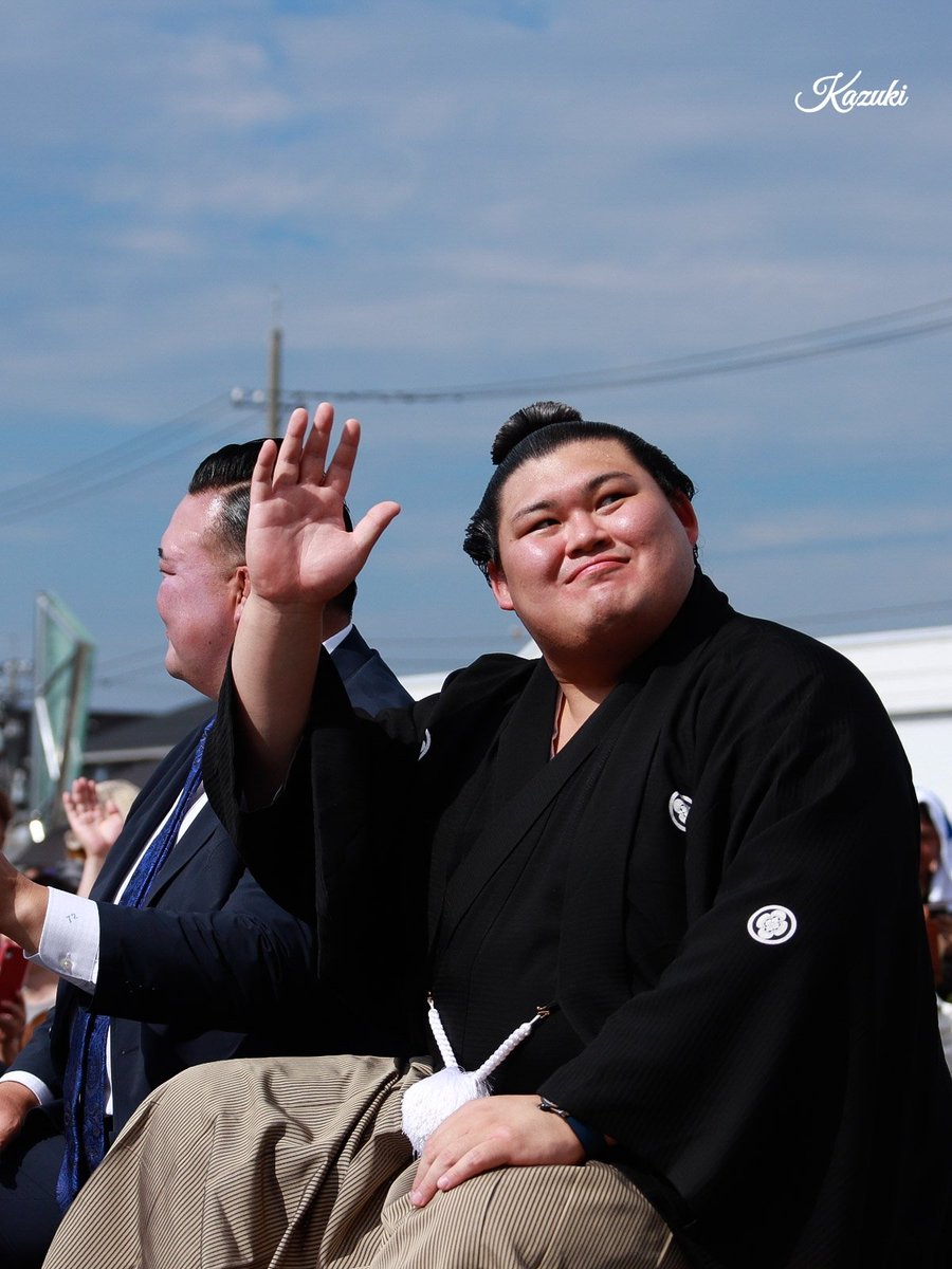 おはようございます

第75代横綱　大の里関
おめでとうございます👏
"唯一無二"の力も分けて貰えた感じ

今週も
宜しくお願いいたします😄