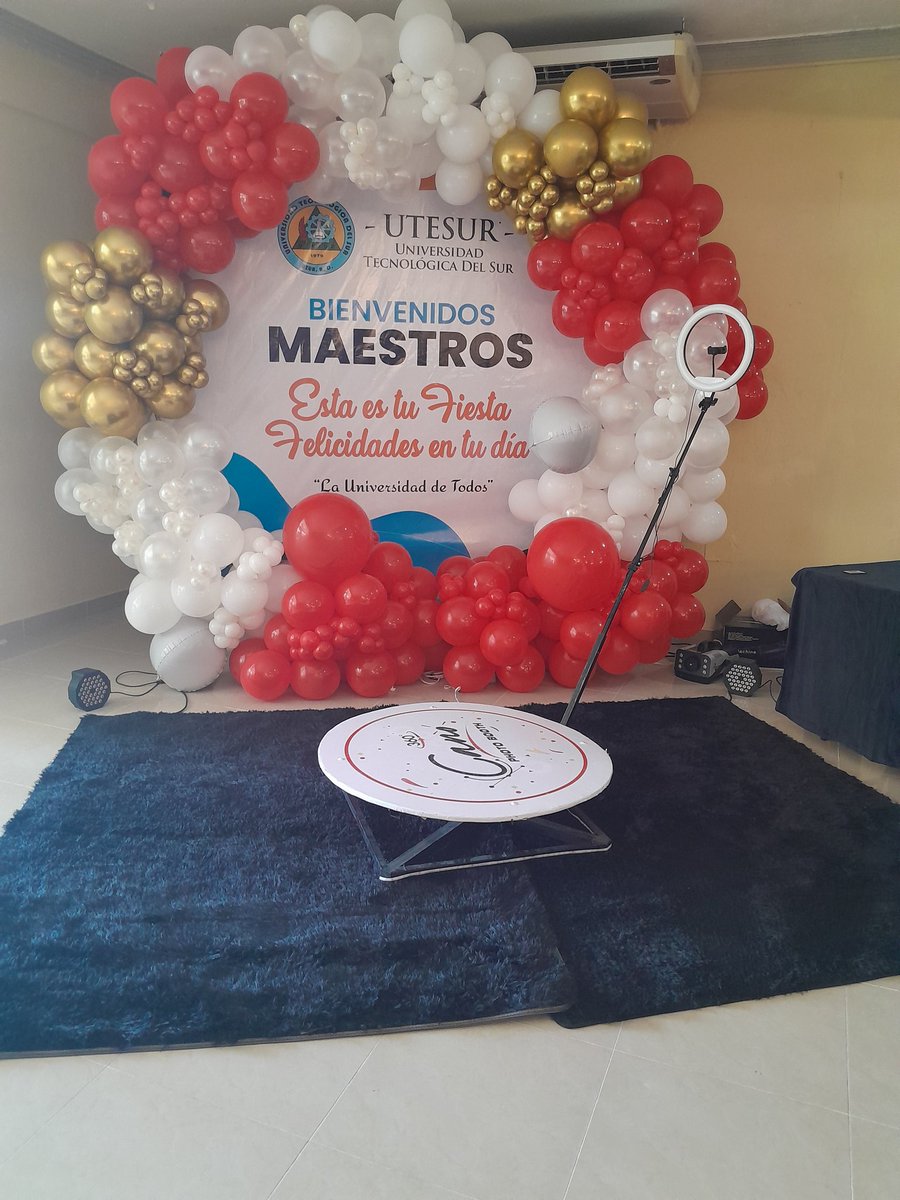 Utesur a punto de empezar en Azua un emotivo acto  de distinción a su personal docente, en antesala al Día de Maestro, este lunes, en una nueva jornada que ilustra la fructífera gestión de mi distinguida amiga, la rectora  #Maríadel RosarioMeloMuñoz.