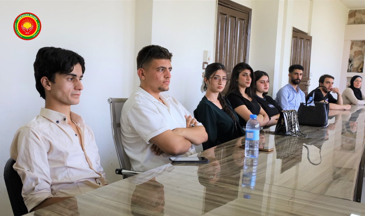 RojavaUniv's tweet photo. Meclisa Xwendekarên Zanîngeha Rojava civîna xwe ya dawiya qonaxa duyemîn a sala xwendinê 2024-2025'an li dar xist. Di civînê de rewşa akademîk û astengiyên xwendekaran hate nîqaşkirin.
#Zaningeha_Rojava https://t.co/pFjMjScPqB