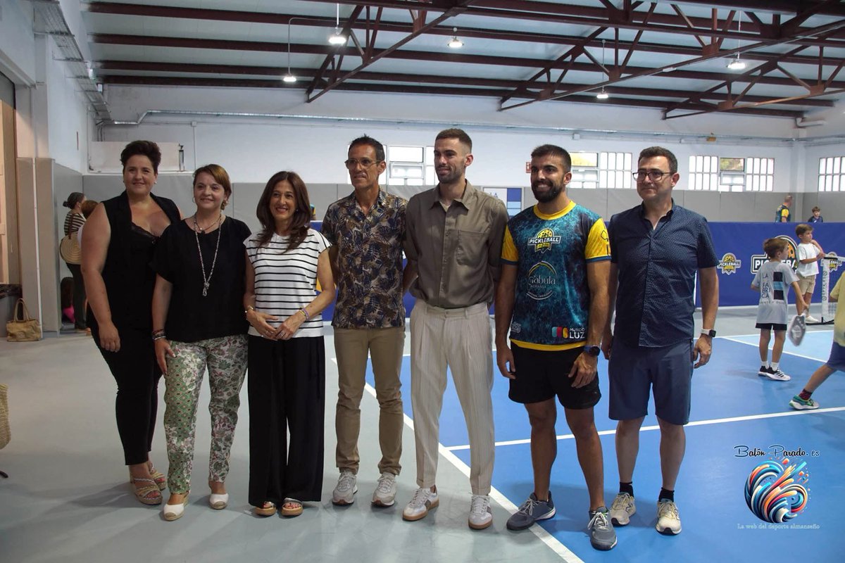 @elmena71 tweet media