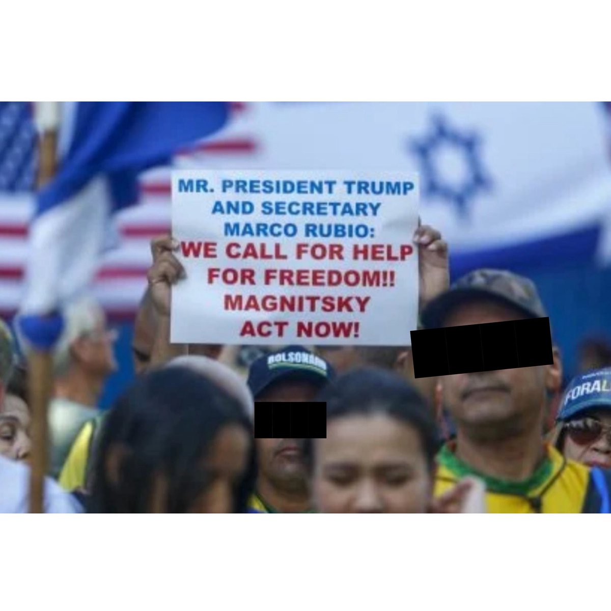 🇧🇷🇺🇸 Folk at Bolsonaro's rally today asking President <a href="/realDonaldTrump/">Donald J. Trump</a> and <a href="/SecRubio/">Secretary Marco Rubio</a> to apply Global Magnitsky Act against supreme court justice Alexandre de Moraes

📸 Last month, Moraes opened a criminal investigation against me for being in the US requesting OFAC sanctions