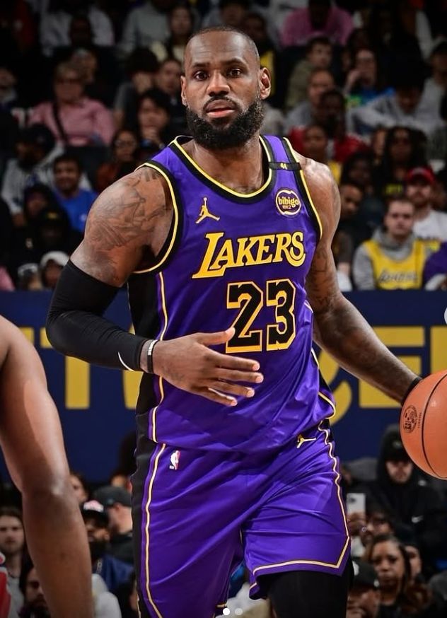 LBJxGoat tweet picture