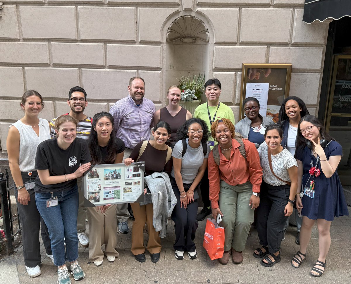 ColinFranzMDphd's tweet image. ✨ Last week we celebrated Jordan Walters as she heads to @ucsdneurodept for her PhD. Backbone of the lab, mature beyond her years, always brought determination and skill. 4 publications, including first authorships in @MuscleAndNerve and @NatureComms. We’ll miss her @AbilityLab…