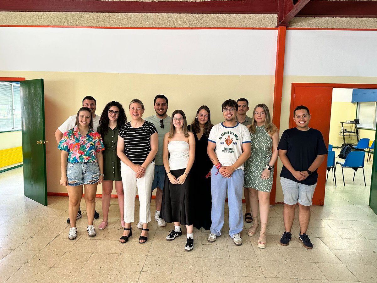 XSGalicia's tweet photo. 🥰  𝗖𝗢𝗡𝗚𝗥𝗘𝗦𝗢𝗦 𝗣𝗥𝗢𝗩𝗜𝗡𝗖𝗜𝗔𝗜𝗦

Ratificamos o nomeamento de @evablancolopezz como coordinadora provincial de Lugo 🌿

@EduAstray deulle paso a @_anton_cl na Coordinación Provincial da Coruña 🌊

Sorte, ánimo e a traballar ‼️✊🏼 https://t.co/BfDGy5xrDu