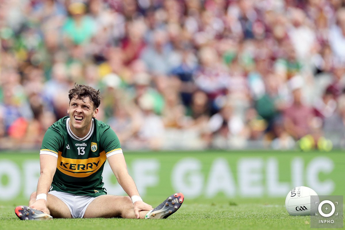 It's a great day to wear green in Croke Park! 🔥💚

David Clifford take a moment to soak it all in as <a href="/Kerry_Official/">Kerry GAA</a> have beaten the defending all Ireland champions to advance to the Semi-Finals!!!
(📸 - <a href="/LaszloGeczo/">LaszloGeczo</a> )