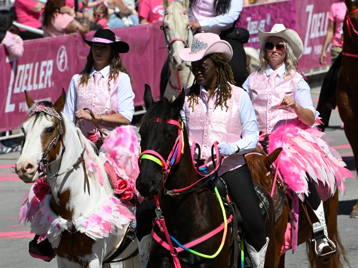 Dressed in our Sunday best. 🎀💗💓
