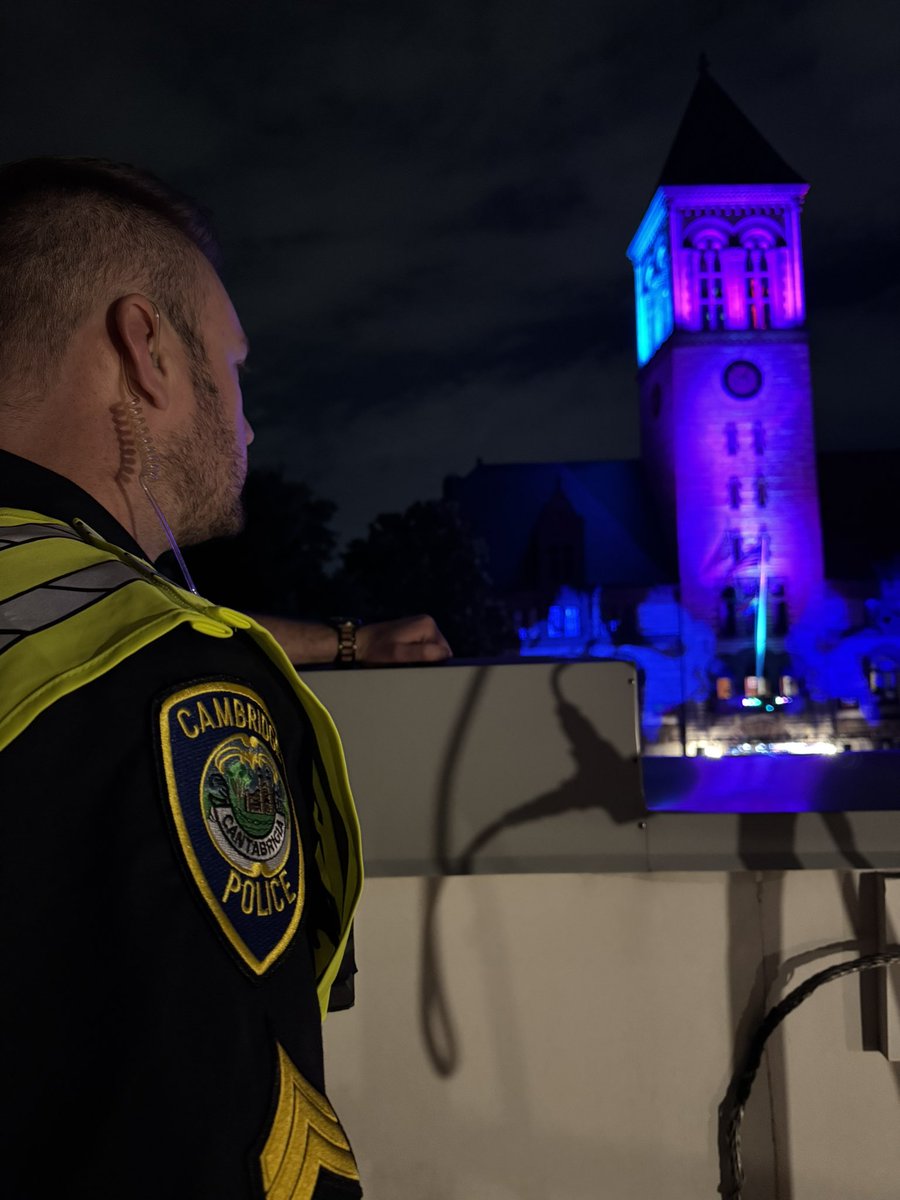 On Friday night CPD Officers worked alongside other city departments and community partners to support the #CambMa City Dance Party. Officers were on-hand before, during and after the event to assist with traffic and pedestrian safety, along with other public safety needs.