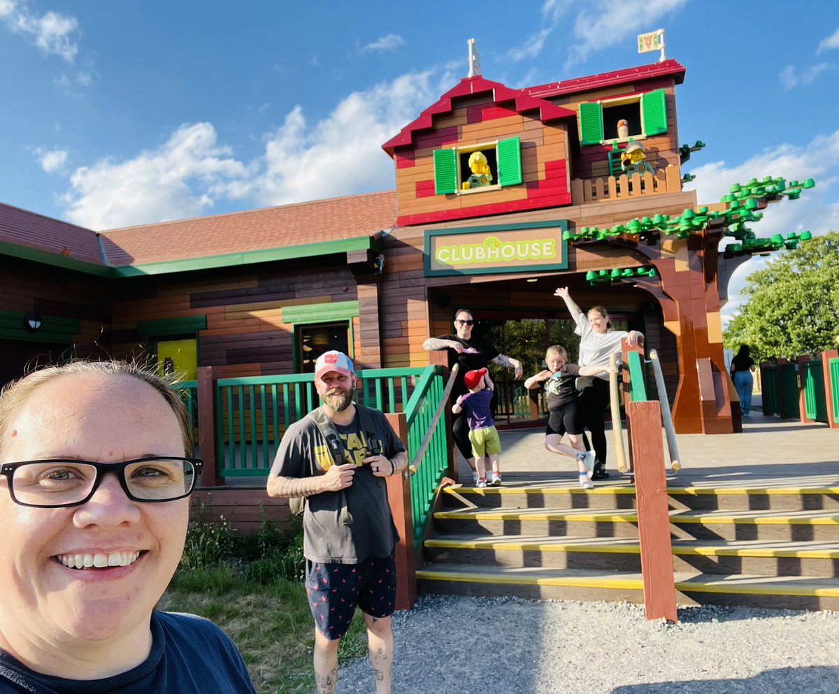 Amy Wilson tweet media