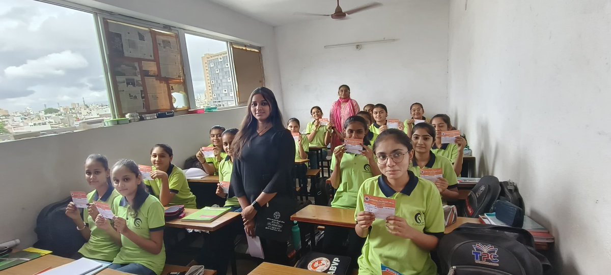 ABVP_Rajkot's tweet image. #ABVPMembership Drive અંતર્ગત 

#ABVPRajkot મહાનગર  કાર્યકર્તાઓ દ્વારા વિવિધ શાળાના વિદ્યાર્થીઓની સદસ્યતા કરવામાં આવી.

#JoinABVP

#JoinABVPGJ

#ABVPGujarat