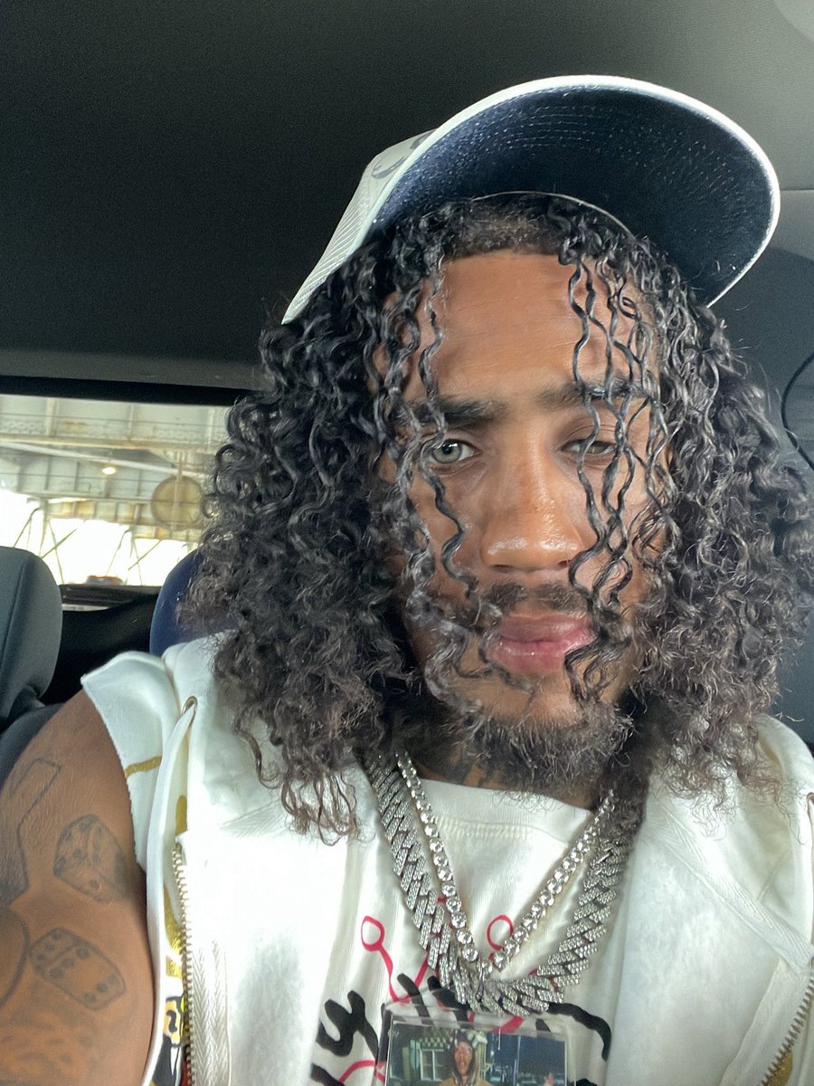 Papi tweet media