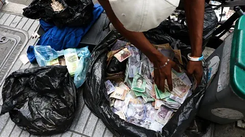 🇻🇪In 2015, Venezuelas regime suffocated us. No human rights, no real currency. Hyperinflation and capital controls crushed our businesses. I turned to the black market for dollars, but then I found blockchain. Crypto became my shield against a collapsing fiat system.