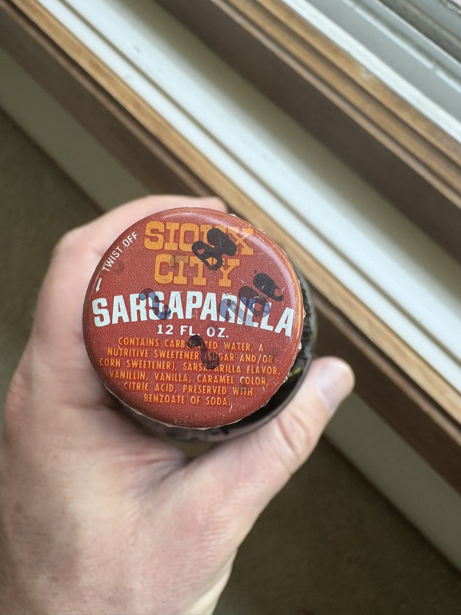 cody_b_'s tweet photo. @MFollowill going through my grandpa’s antique collection, came across this beauty.  I don’t want to open it, but bet it’s delicious!  

#SiouxCitySarsaparilla https://t.co/I1UrH4jeds