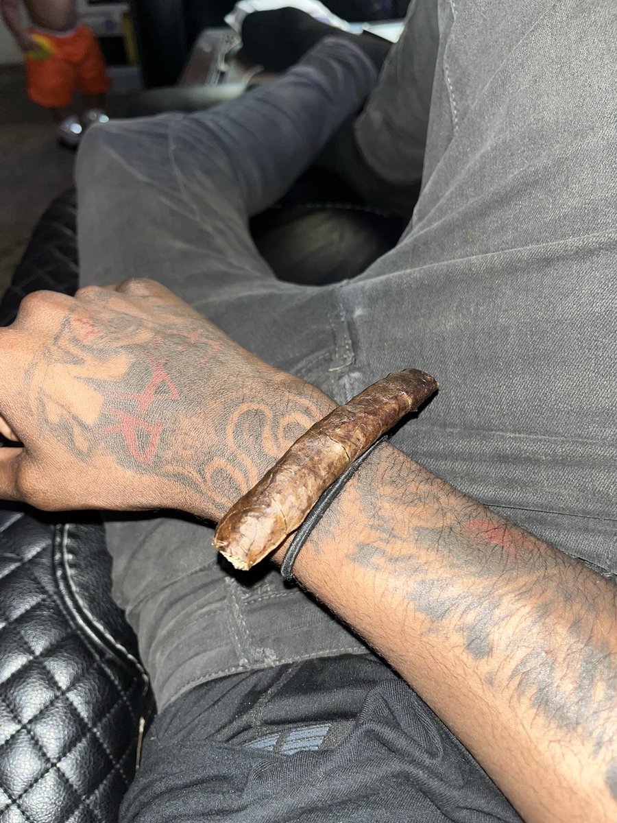 Street Rich (@moneycomeinfst) on Twitter photo 
