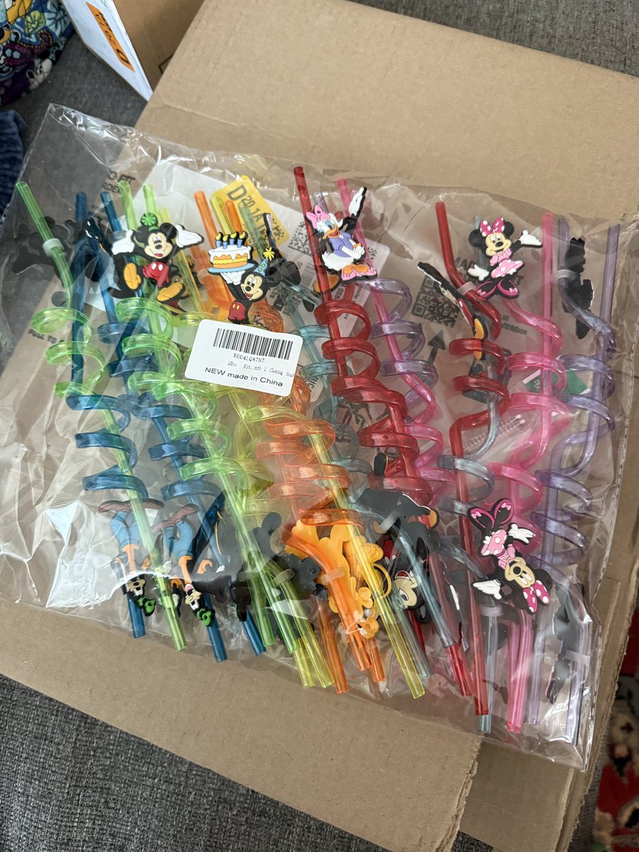 waltyinfirst tweet media