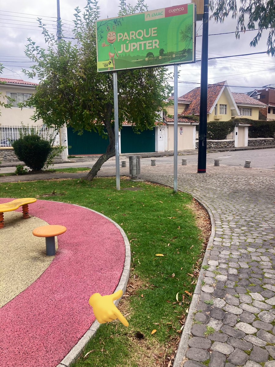 andresterre's tweet photo. Estimada @mcaridadvazquez y @emac_ep esto es un peligro para cualquier usuario. Por favor tomar las medidas respectivas. Parque Jupiter. https://t.co/fEPCPoK9Ql