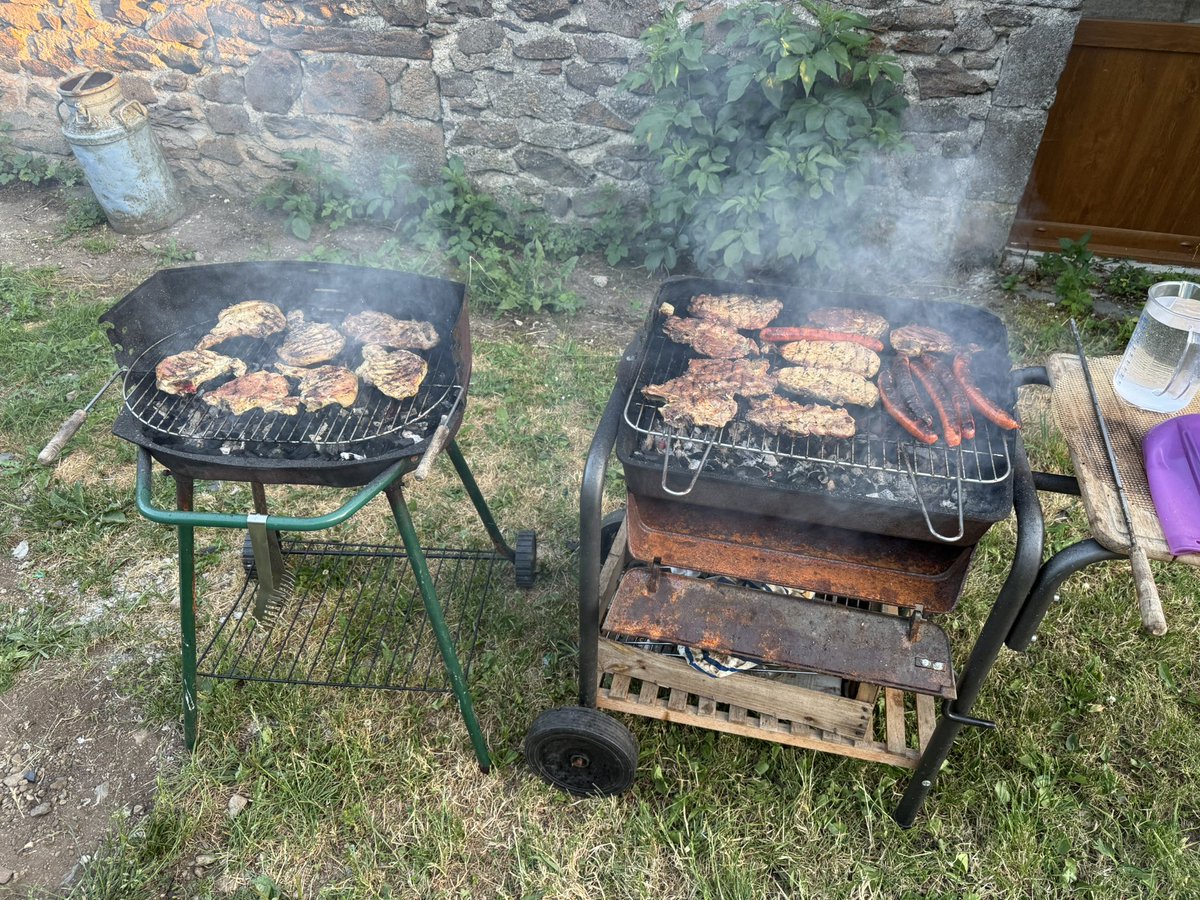 darkzov's tweet image. Résumé d’un week end cousinade
