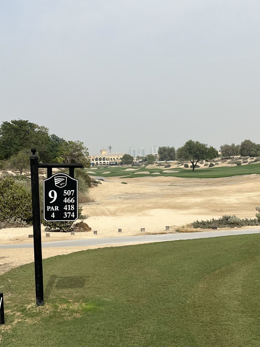 Golfing today with <a href="/simmouae/">paulsimmons</a> at the immaculate <a href="/theelsclubdubai/">The Els Club Dubai</a> and met an ex-PL footballer.  Standard Dubai day! ⛳️🏌️‍♂️⚽️