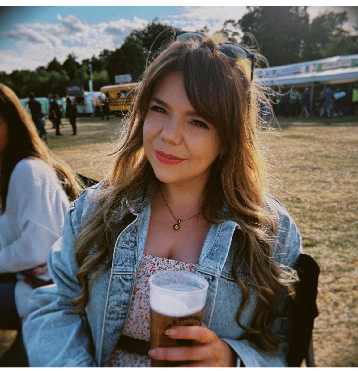 rebeccarichpsy's tweet image. I hadn’t been to a proper gig/festival since 2017 due to suffering a nervous breakdown and developing agoraphobia! On Thursday I saw Snow Patrol play in a forest and it was magical! Working my way back to being able to attend #Glastonbury again one day ✊🏻 #Glastonbury2025