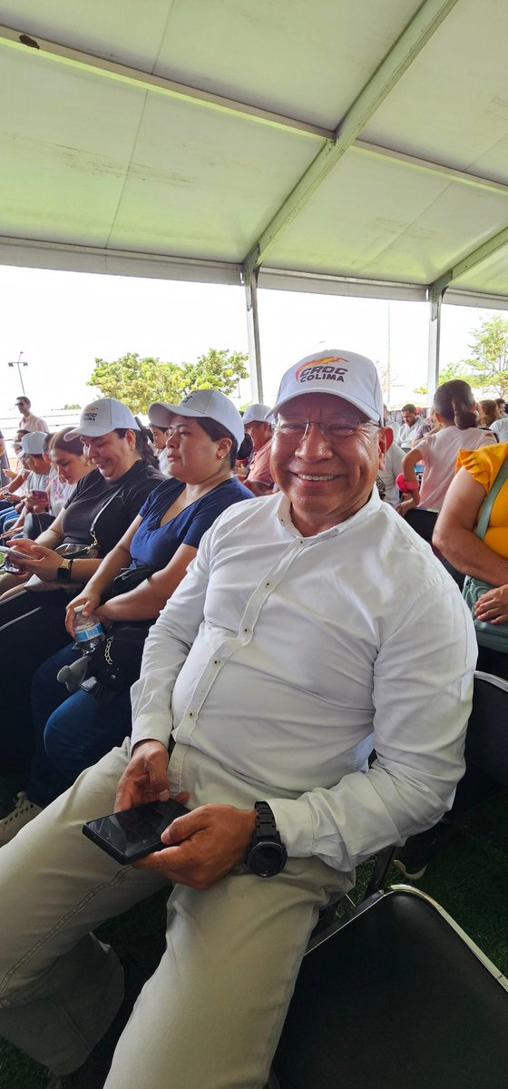 deliCroc's tweet photo. Bienvenida a Colima Claudia Sheinbaum Pardo es un placer acompañarte en el informe de avances de los proyectos Prioritarios de Colima, Mexico https://t.co/SU6rkC6RSX