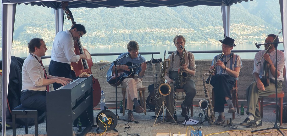 #JazzAscona today, among others, with a traditional Jazz Band in #BrioneSopraMinusio