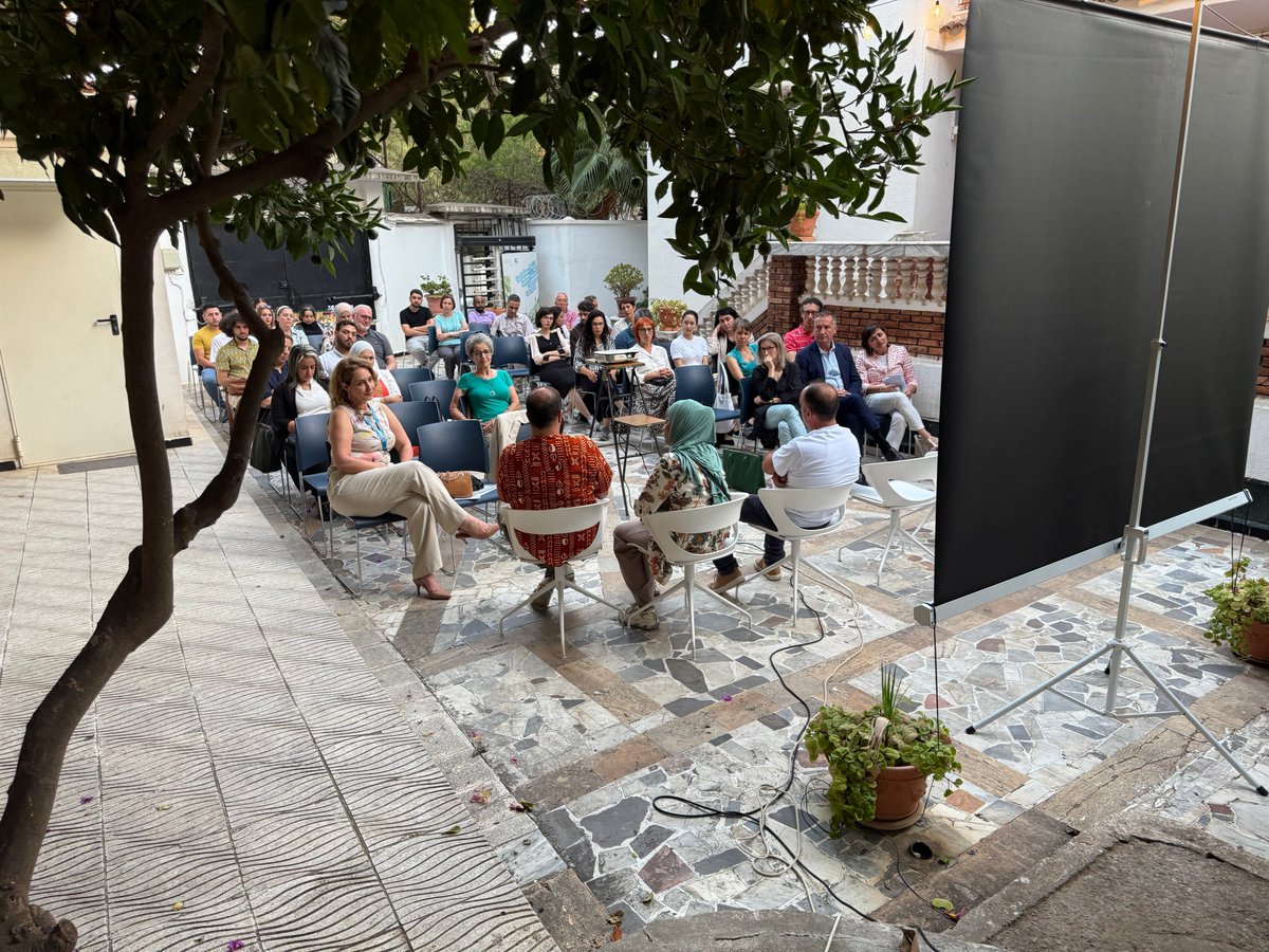 🎬A l'occasion de la #JournéeMondialeDuRéfugié, une soirée forte en émotions autour de la solidarité avec les réfugiés, conclue par la projection du documentaire Canadien "Loin de Bachar". Merci à <a href="/CanadaAlgeria/">Canada in Algeria</a> et <a href="/iicalgeri/">IIC Algeri</a> pour cette belle collaboration. 💙
