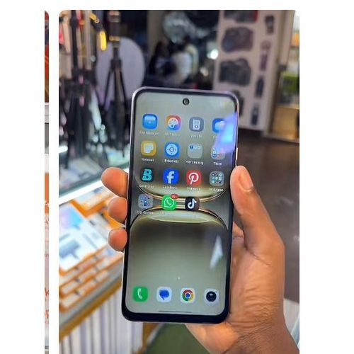 NowNow_Market's tweet image. 🔥 Grab the TECNO Spark 40 for just ₦160,000! 🚀 45W fast charging, 5200mAh battery, 120Hz display &amp;amp; IR blaster to control your world. Unbeatable style &amp;amp; power at this price! 💥 Get yours now! DM to order! #TECNOSpark40 #TechSteal
