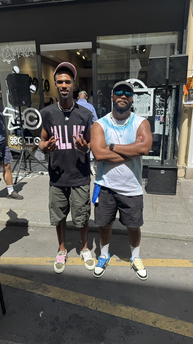 Itna🧩 tweet media