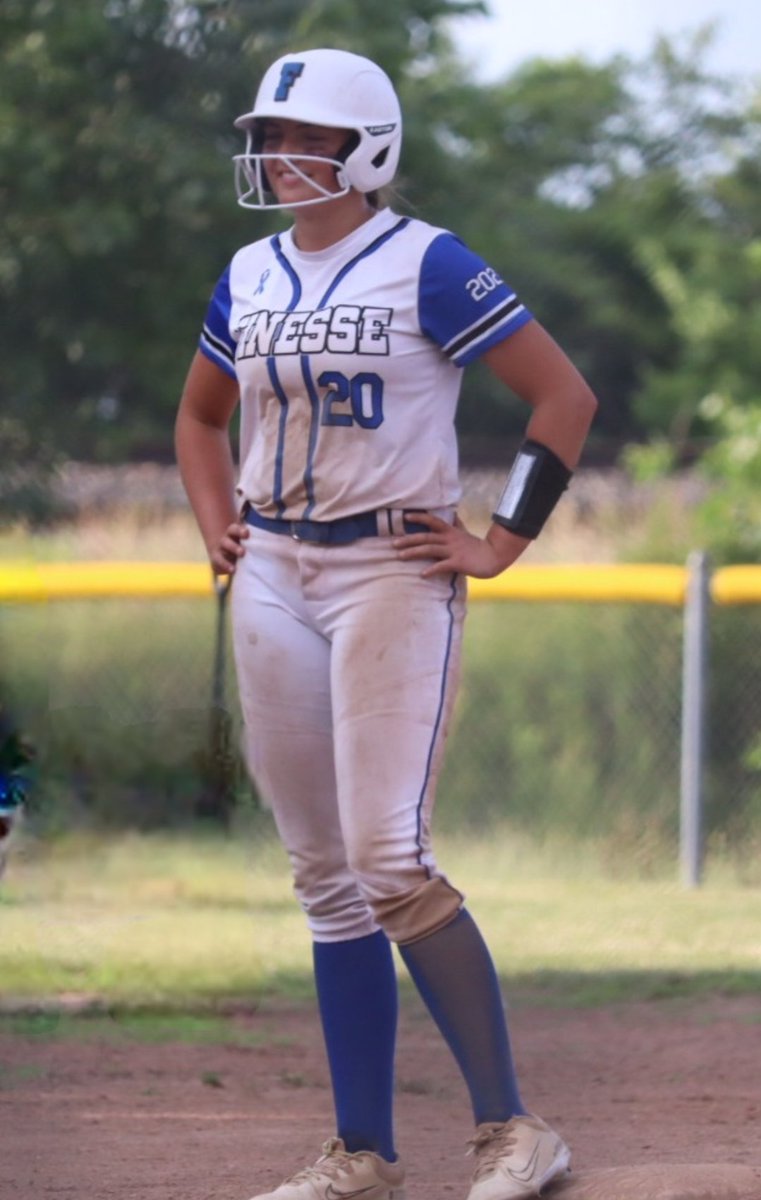 Finesse_Colyer's tweet image. Congratulations to our top offensive performers from the Midwest Elite Invite!

😎 2027 Ava Weaver .571 avg. 
😎 2028 Izzi Cartwright .500 avg.
😎 2028 Lauren Euler .500 avg. 
😎 2027 Ryleigh O'Brien .500 avg. 

💙🤍