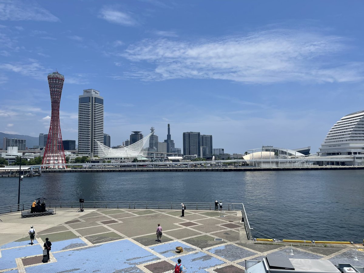 ryo_henry_313's tweet photo. 2日間めちゃくちゃ楽しかった😊
初めての仁くん💕
亮ちゃんは仁くんの事がほんま好きなんよね🥰
微笑ましく見させて頂きました
仁くんもツアー発表してたし亮ちゃんもバースデーLIVEする言うてたし
あー♡
楽しみ😊
#錦戸亮
 #赤西仁
#NA https://t.co/mQF41uPeTD