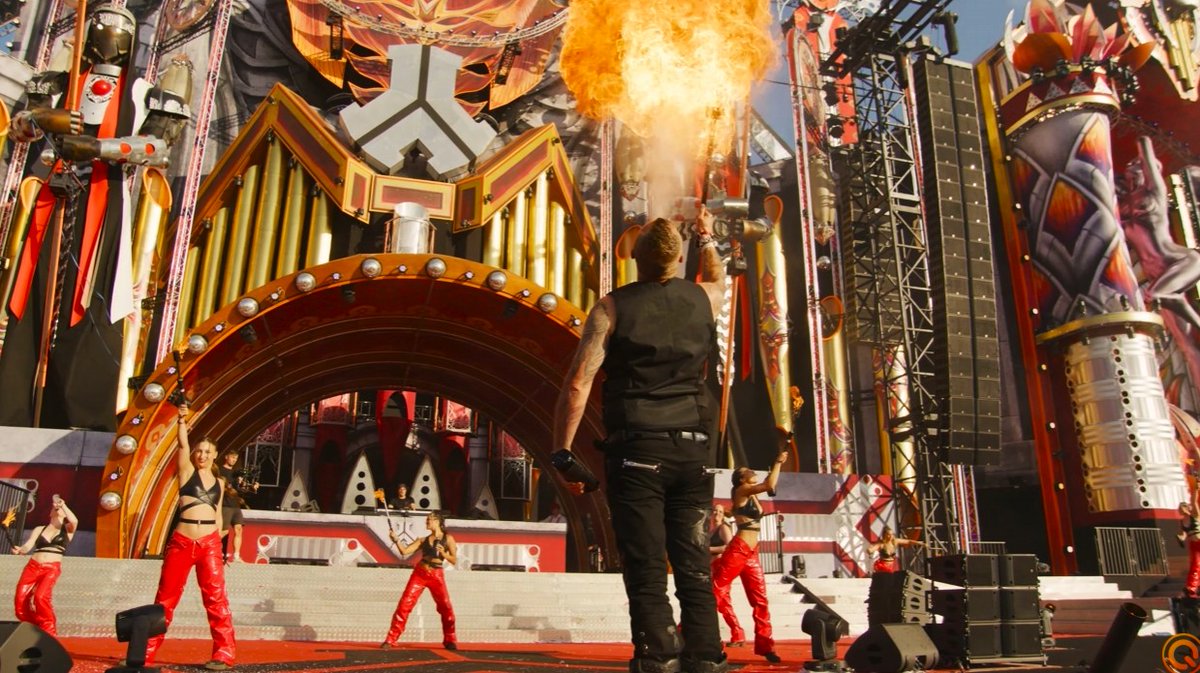 clyrasays's tweet photo. Signal fire → Fully deployed.
DEFQON runs on pure combustion. 🔥 #DEFQON1LIVE #defqon1 https://t.co/KwWCLI2Db3