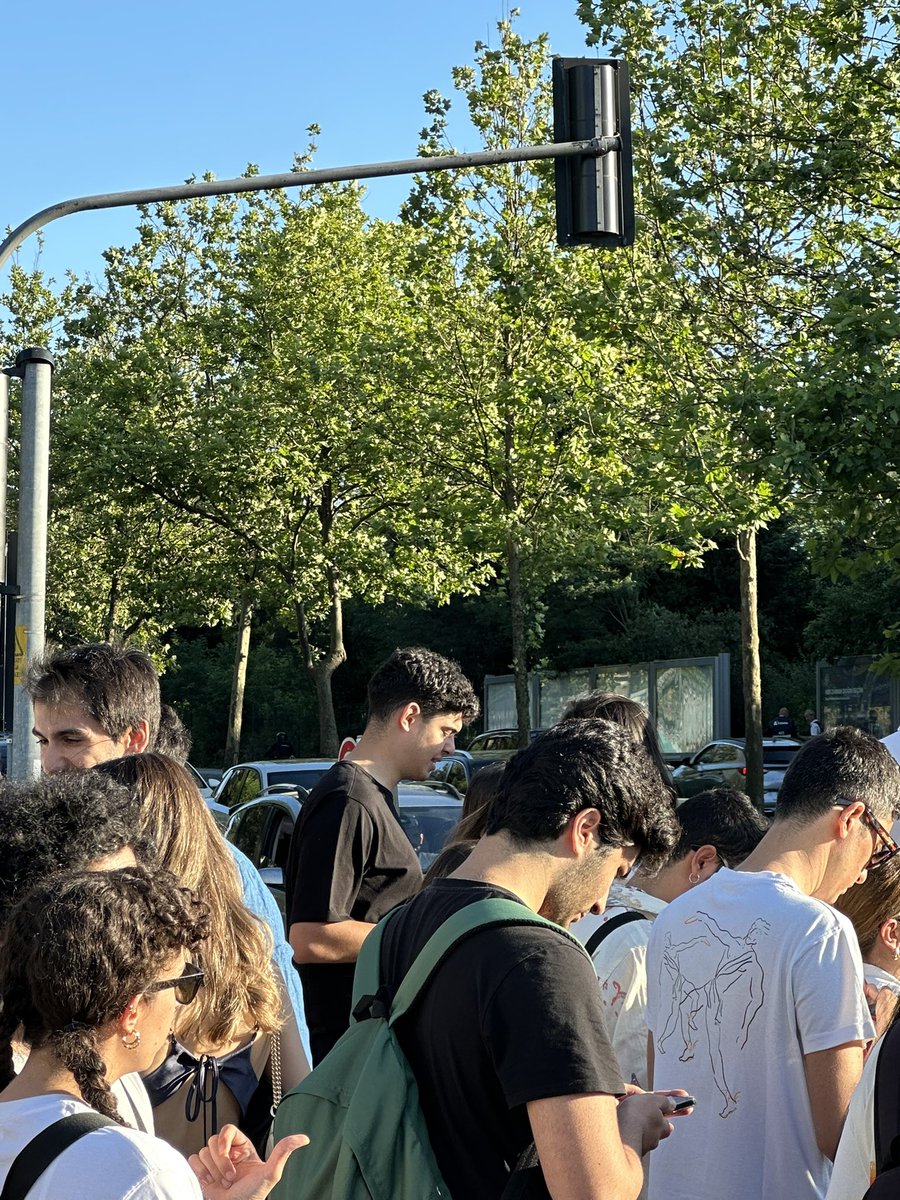 aliErenfidann's tweet photo. Doğuş grubunun sahip olduğu bonusparkormanı boykot ettiğimizden haberin varmı berkay? @berkaygezgiin https://t.co/5KG1QZH2Ki