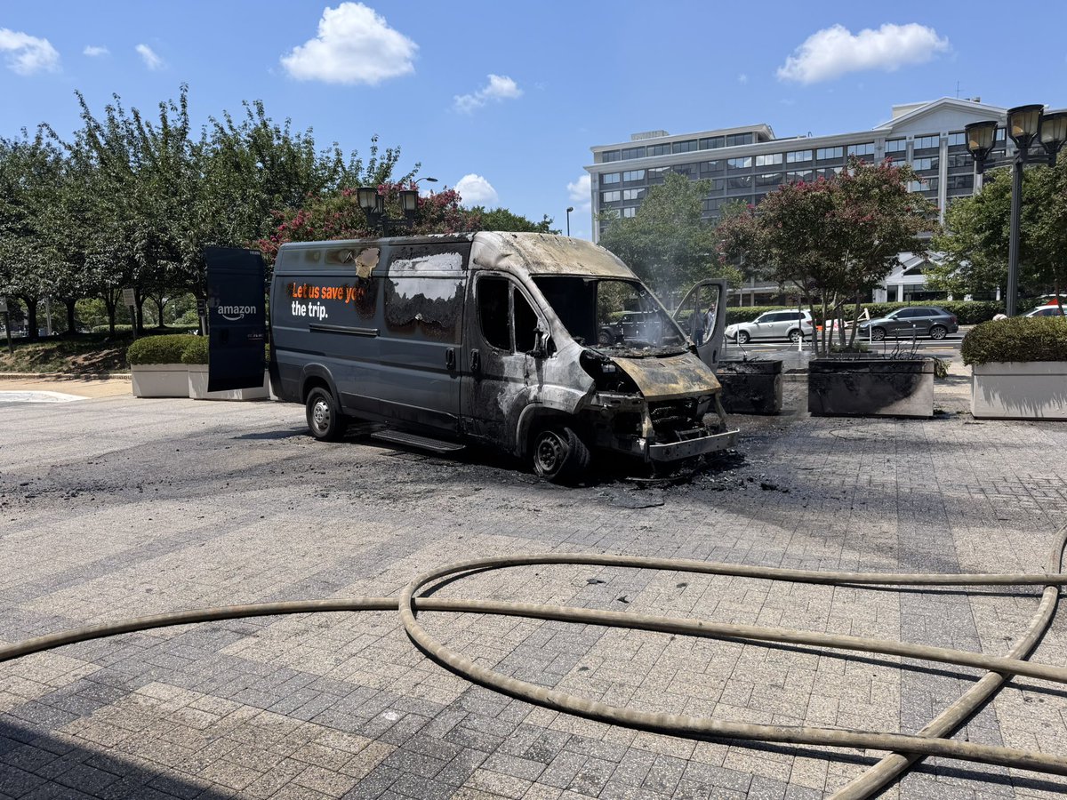 Breaking: Units responded to a fully involved vehicle fire on the 2200 block of S Clark St that was extending into the bushes. E105 quickly extinguished the delivery vehicle fire. No injuries to the driver or firefighters. Fire marshals will be investigating the cause.