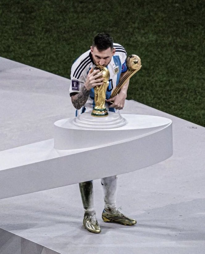 felixmagixx's tweet photo. After all club World Cup is no where to World Cup
My Goat Messi won it
#PSGvsInterMiami #433 https://t.co/KBsVjJgmDN