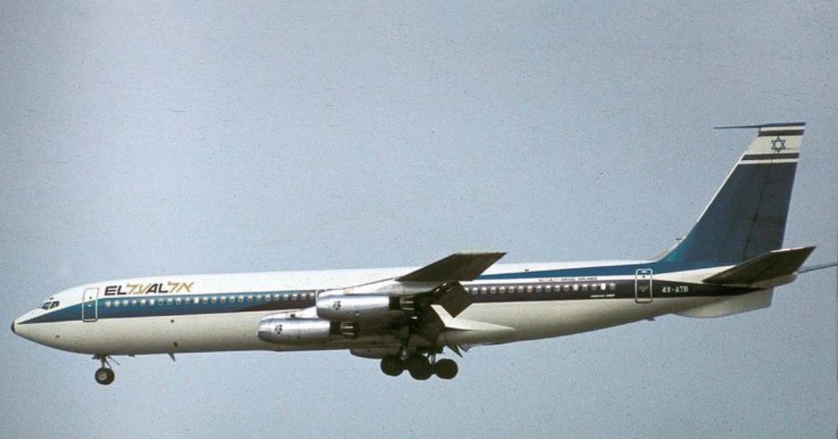 FAMS_AMNC's tweet image. ABSOLUTELY LEGENDARY
Sept. 1970 EL AL Captain Uri-Bar Lev in charge of flight 219 had a bad feeling. He took the unusual step of having 1 of the Israeli air marshals assigned to his flight sit in the cockpit, a move he would later be disciplined for. In flight a duo of…