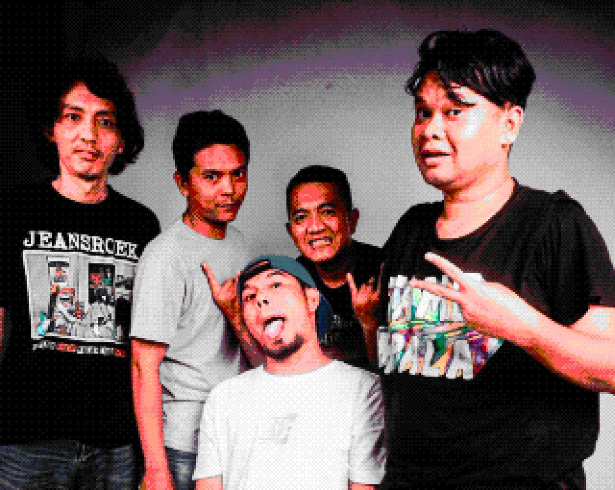 hongrock's tweet photo. Bener2 full team band FAT GO OUT https://t.co/cAsIaLpa3I