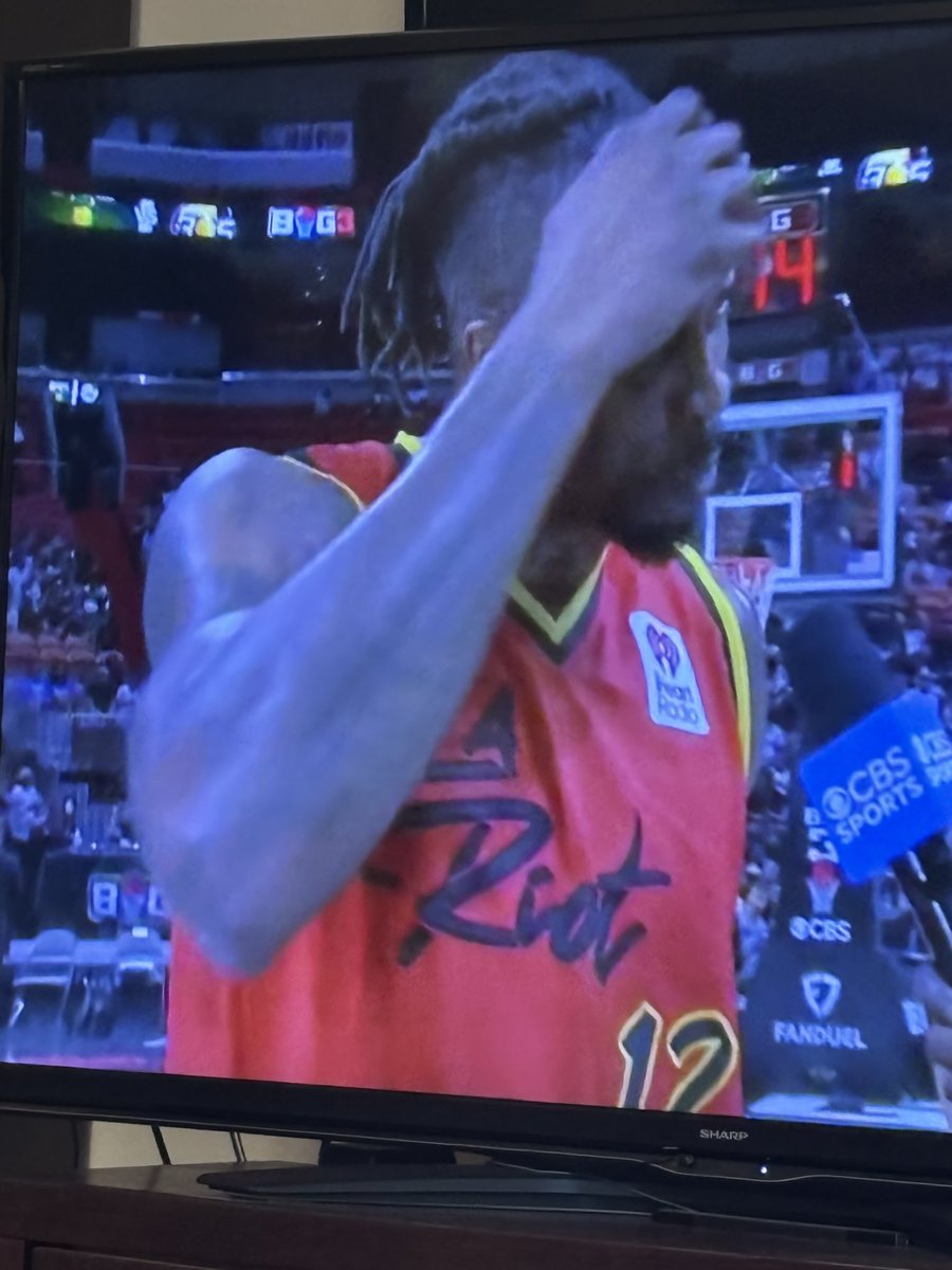 HardballHardge's tweet image. @iHeartRadio Reppin in @thebig3 @DwightHoward @am1300thezone #Hoopin