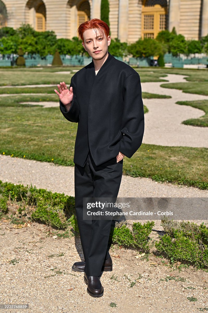 [📷] Hongjoong attends the Jacquemus Menswear SS26 show as part of Paris Fashion Week