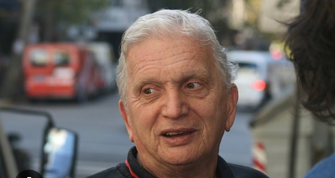 Con mucha tristeza despedimos a Carlos Coitiño, un gran compañero, un militante íntegro que supo acompañar a esta organización en sus inicios y ser pilar fundamental de su construcción. 

Carlos fue un compañero de todas las horas: dirigente sindical, impulsor de la ROE,